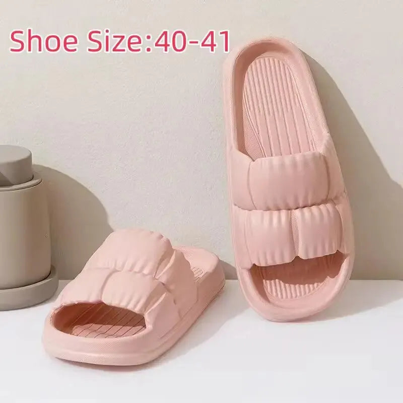 Chinelo Nuvem Antiderrapante – Conforto para Casa e Banho